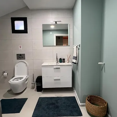 Cozy 4br With View And Comfort Galore