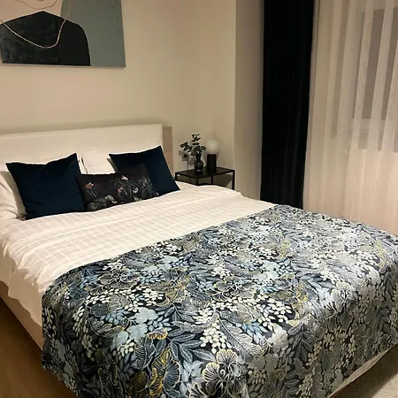 Cozy 4br With View And Comfort Galore *